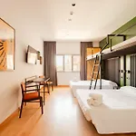 Wonder Hostel *