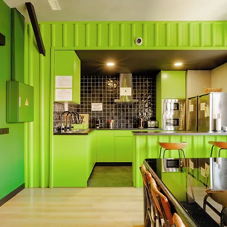 Wonder Hostel