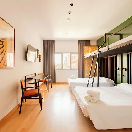 Hostel Wonder